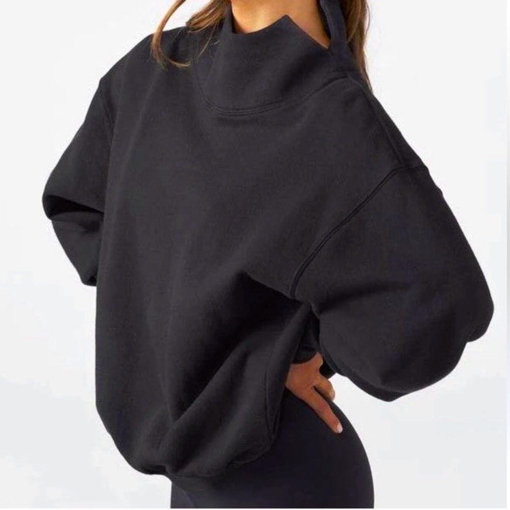 Comfy sweatshirt, no longer wear.